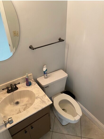 More Photos Of 2335 Tamiami Trl N, Naples Medical For Sale