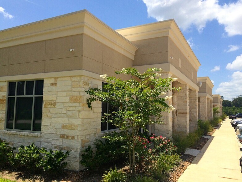 More Photos Of 32731 Egypt Ln, Magnolia Office For Lease