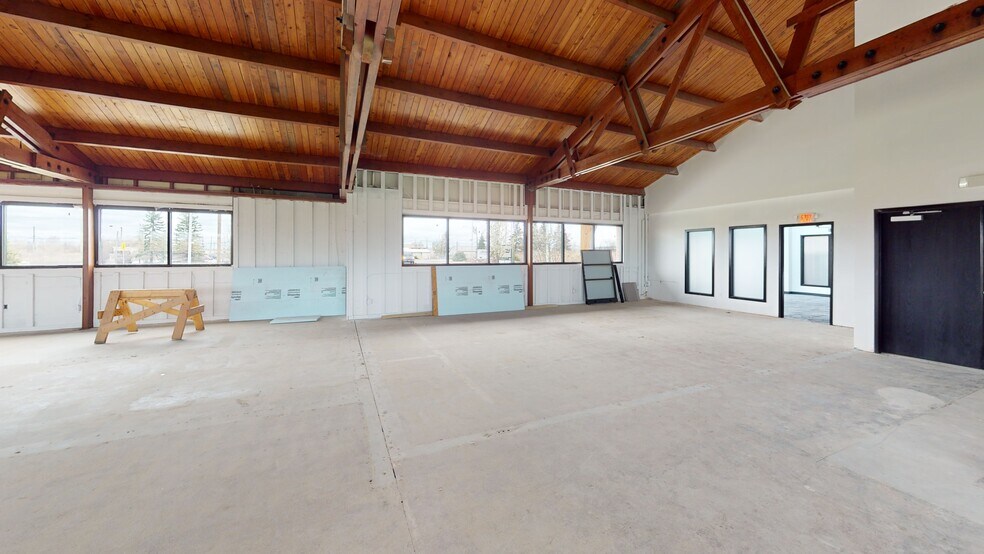 More Photos Of 4868 Wilder Rd, Bay City Medical For Lease