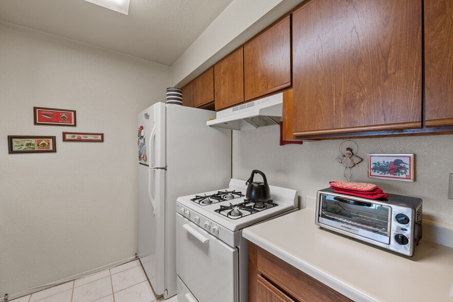 More Photos Of 72805 Park View Dr, Palm Desert Apartments For Sale