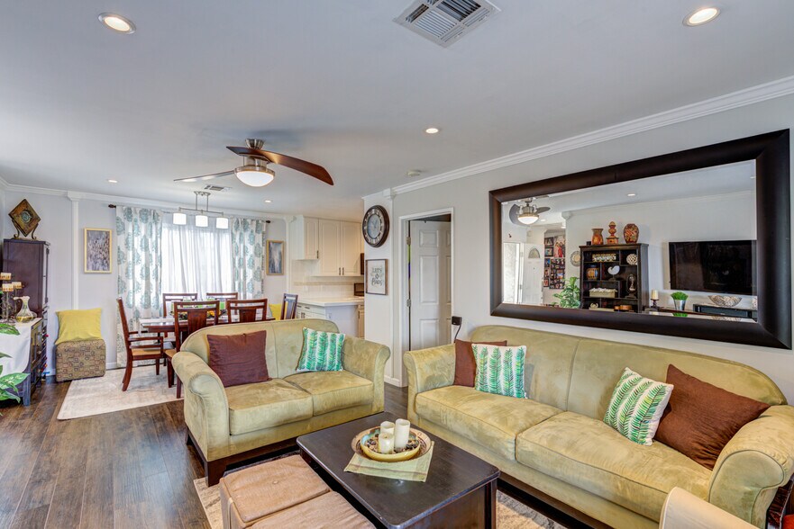 More Photos Of 921 Manzanita St, Los Angeles Apartments For Sale