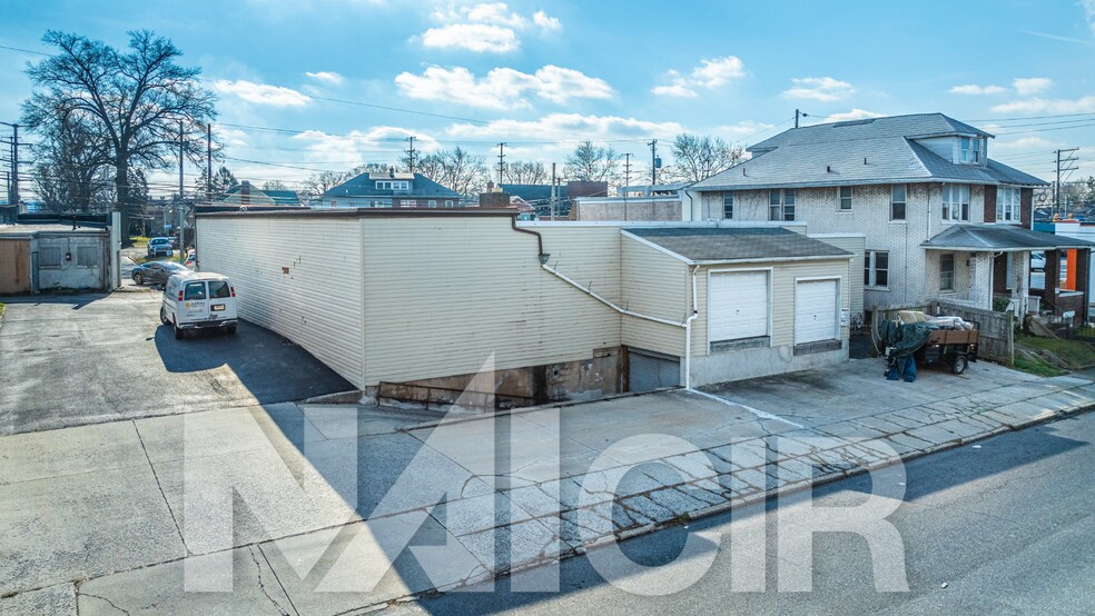 More Photos Of 1920 Paxton St, Harrisburg Freestanding For Lease