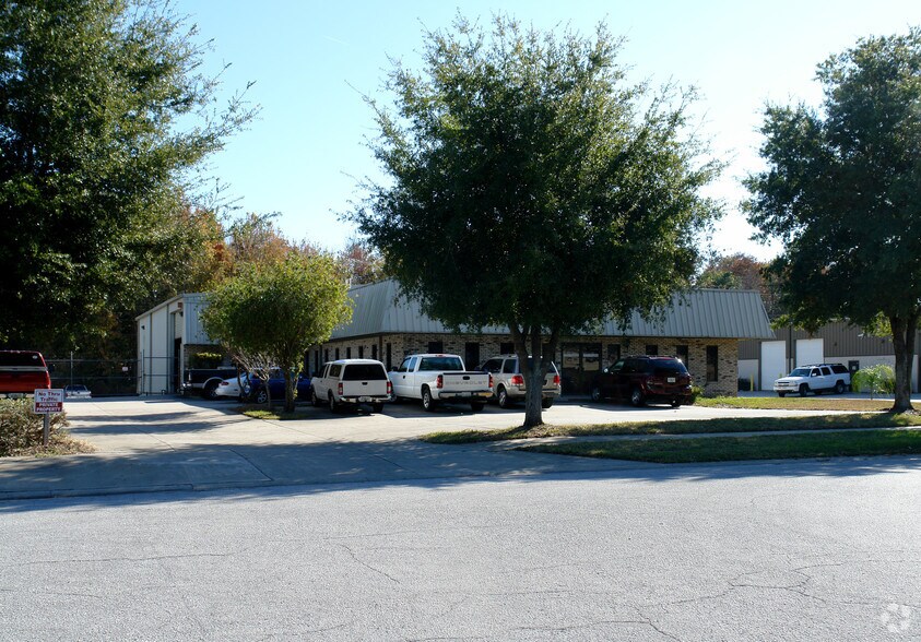 More Photos Of 637 Triumph Ct, Orlando Warehouse For Sale
