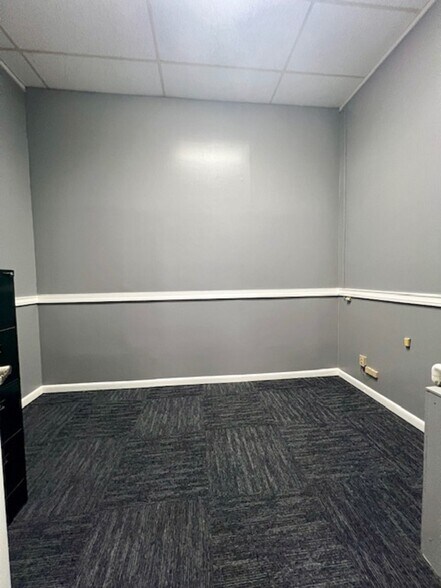 More Photos Of 1500 Louisville Ave, Monroe Office For Sale