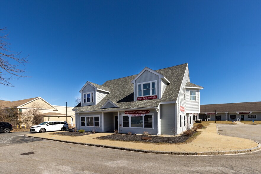 More Photos Of 29 Lafayette Rd, North Hampton Storefront Retail Office For Lease