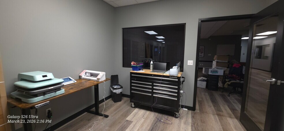 More Photos Of 1010 Carver Rd, Modesto Flex For Lease