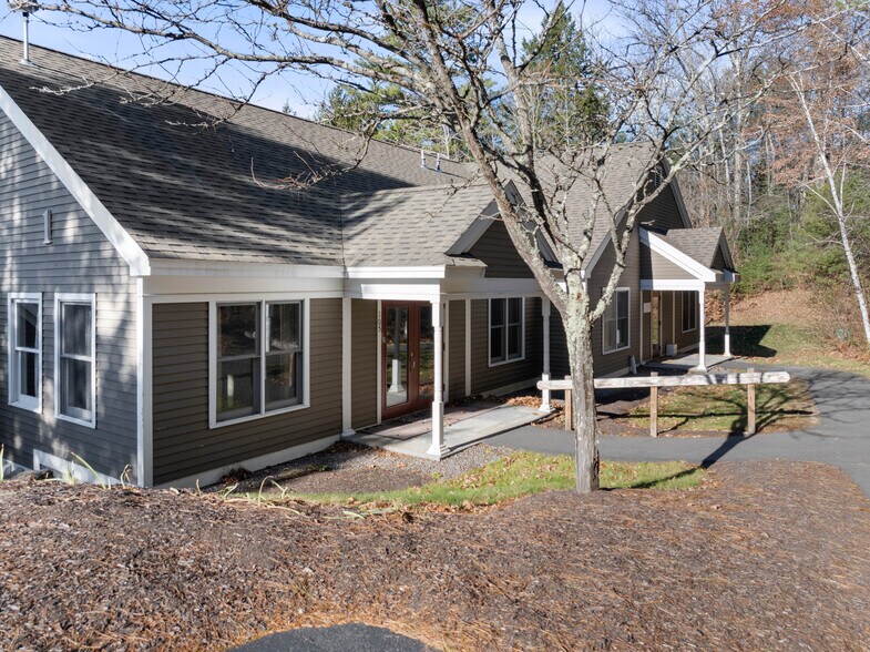 More Photos Of 401 Gilford Ave, Gilford Medical For Sale