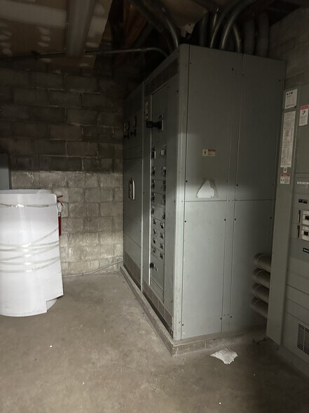 More Photos Of 625 66th Ave SW, Vero Beach Manufacturing For Sale