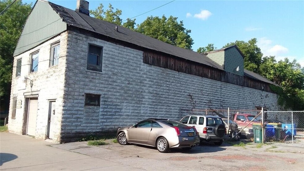 More Photos Of 658 Joseph Ave, Rochester Auto Repair For Sale