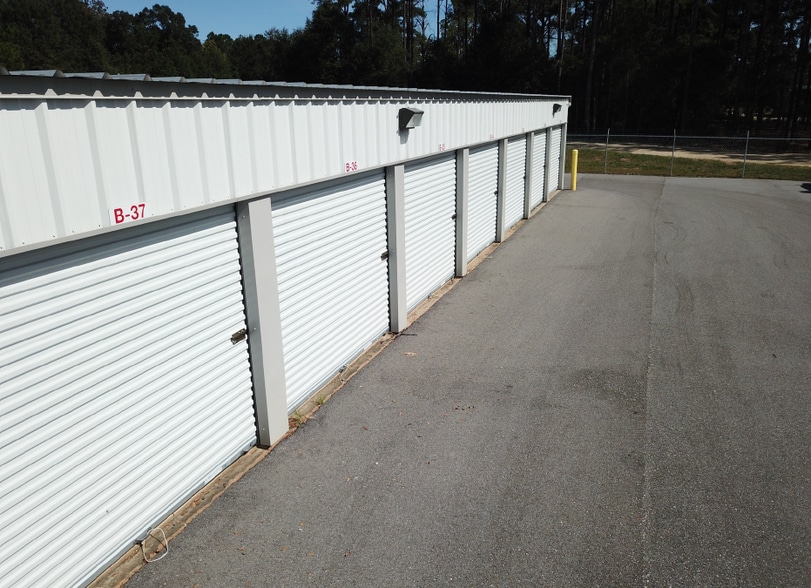 More Photos Of 187 Lee Boy Rd, Newton Self Storage For Sale