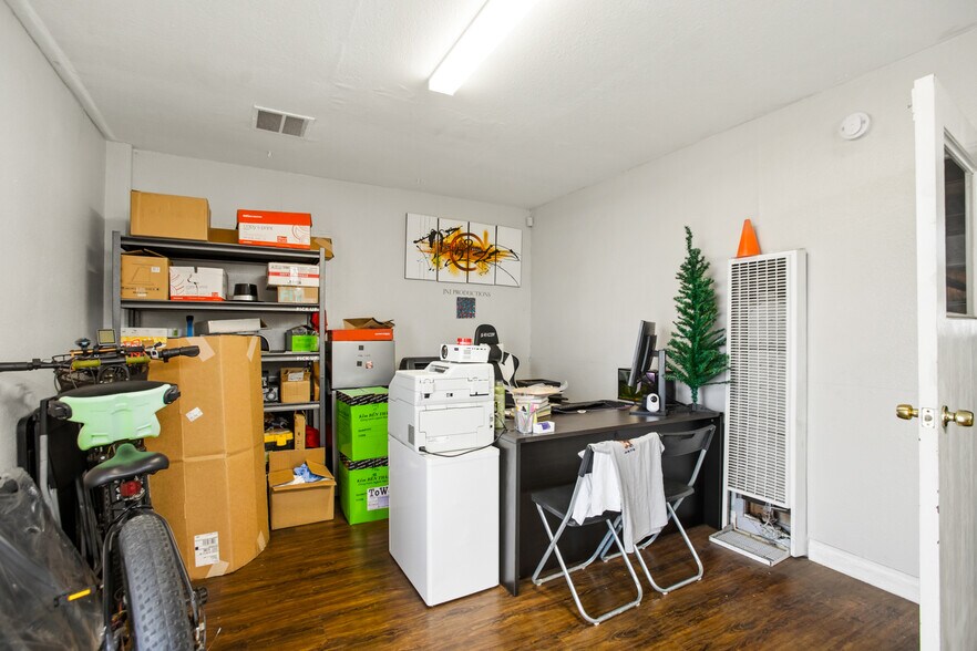 More Photos Of 14932 Dillow St, Westminster Industrial For Sale