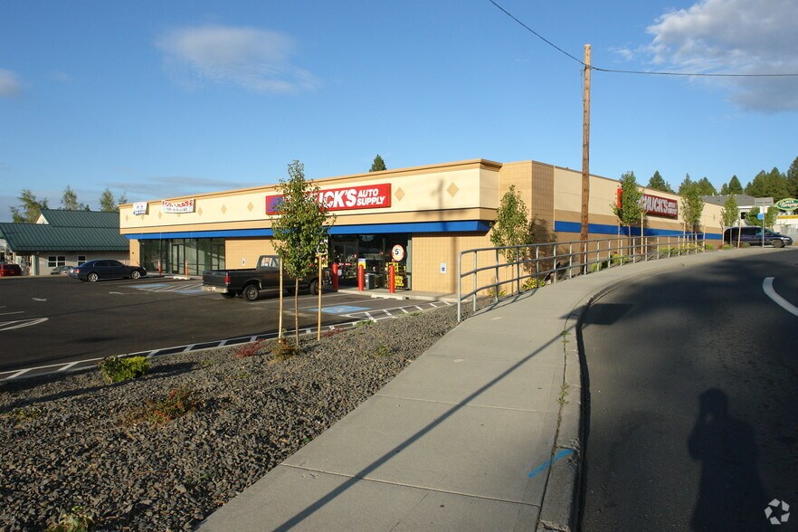 More Photos Of 8702 N Division St, Spokane General Retail For Sale