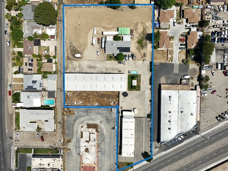 More Photos Of 1810 S Chester Ave, Bakersfield Service For Sale