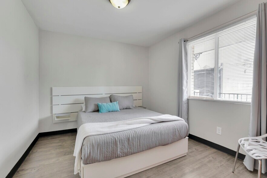 More Photos Of 27 W 8th Ave, Columbus Apartments For Sale