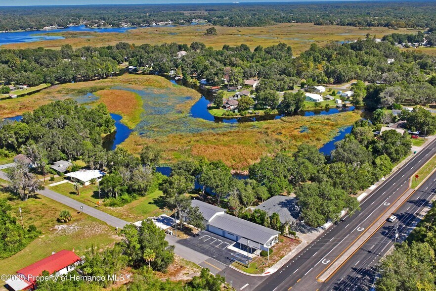 Primary Photo Of 1259 S Elmwood Dr, Inverness Apartments For Sale