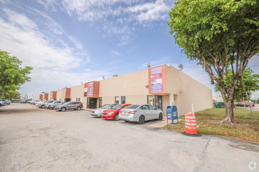 Primary Photo Of 6900-6936 NW 72nd Ave, Miami Warehouse For Lease