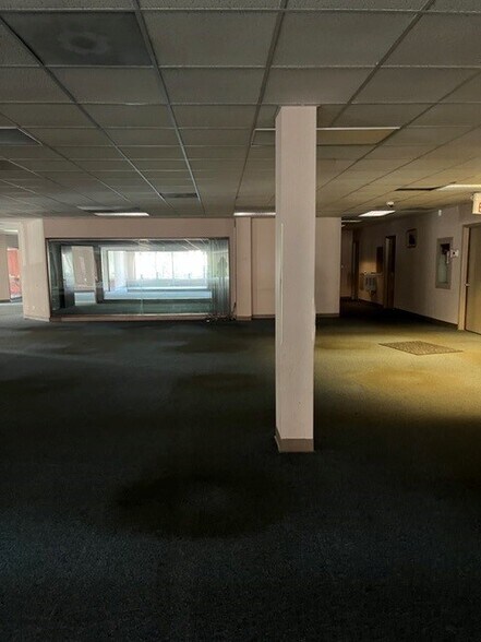 More Photos Of 1012 Kanawha Blvd, Charleston Office For Lease