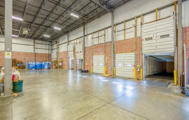 More Photos Of 235 Andover St, Wilmington Warehouse For Lease