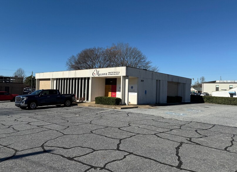 More Photos Of 2039 10th Ave, Columbus Medical For Lease