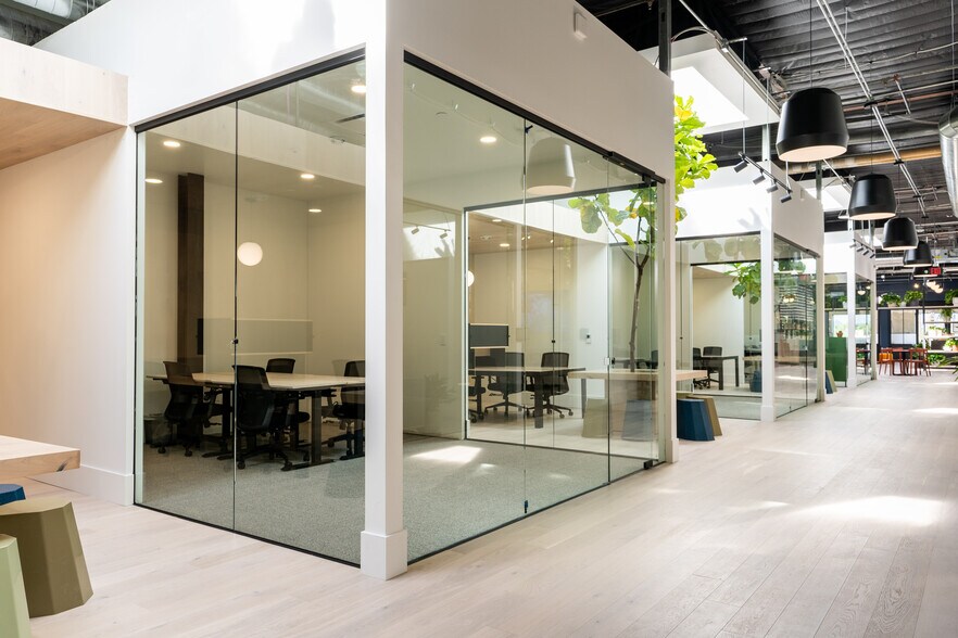 More Photos Of 9840-9850 N Central Expy, Dallas Coworking Space