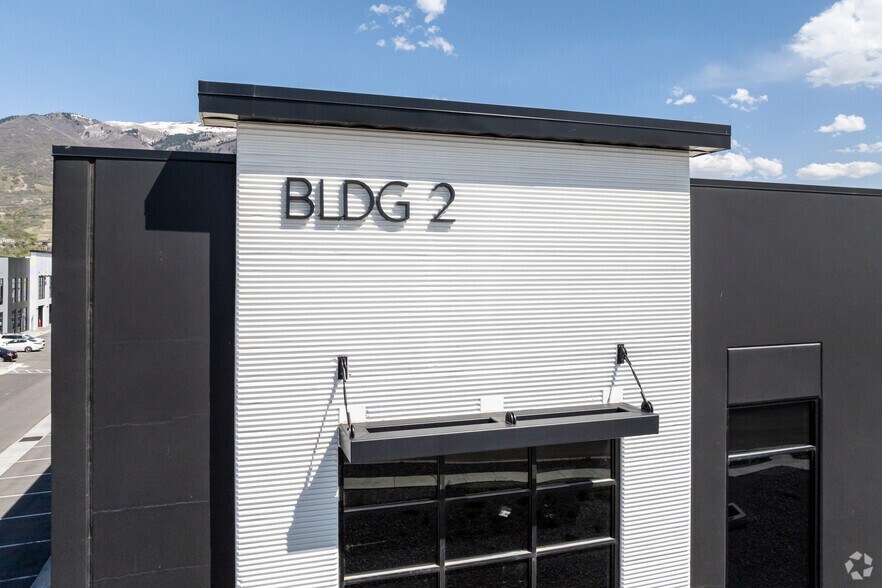 More Photos Of 1261 650, Farmington Light Distribution For Lease