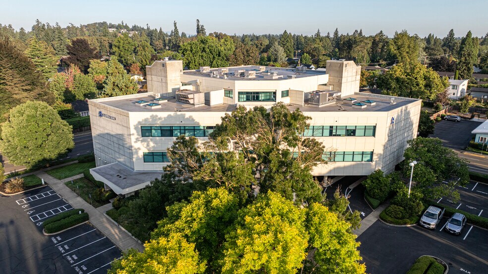 More Photos Of 497 Oakway Rd, Eugene Office For Lease