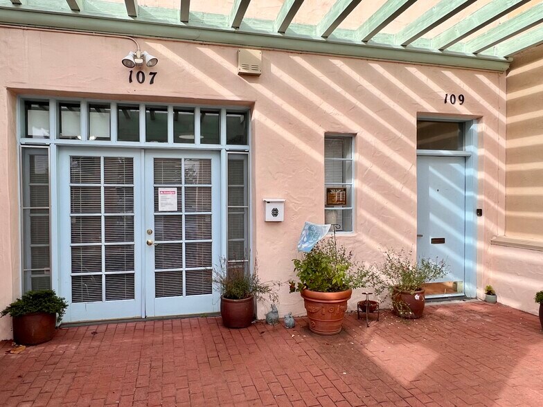 More Photos Of 118 S Murphy Ave, Sunnyvale Storefront Retail Residential For Sale