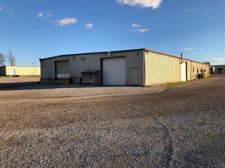 More Photos Of 1106 W 15th St, Hopkinsville Unknown For Lease