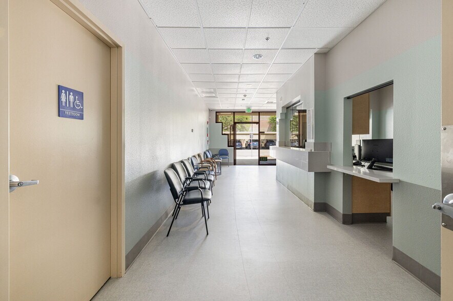 More Photos Of , Indio Office For Sale