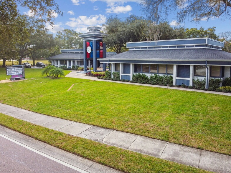 More Photos Of 3910 Northdale Blvd, Tampa Medical For Sale