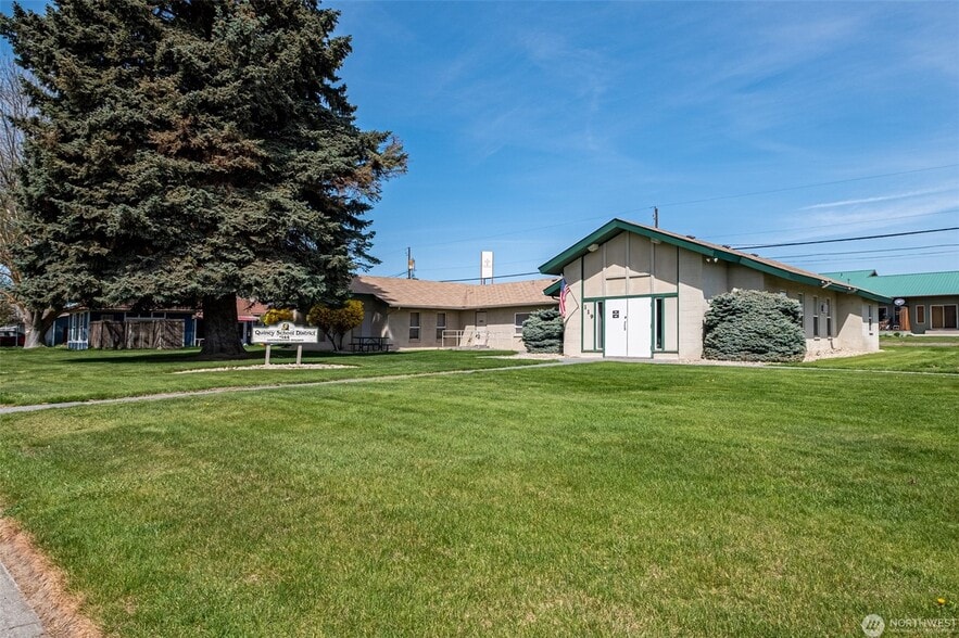 More Photos Of 119 J St SW, Quincy Office For Sale