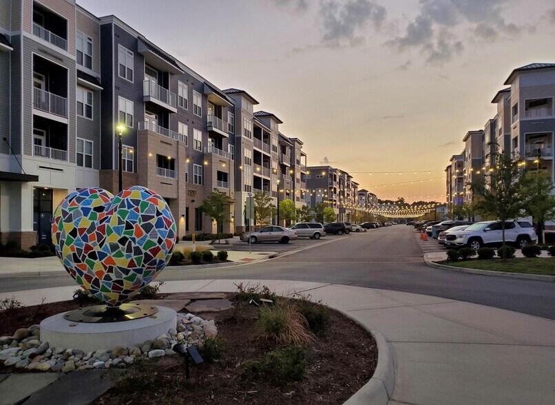 More Photos Of Bridgeport Way & Knotts Point Lane, Suffolk Unknown For Lease