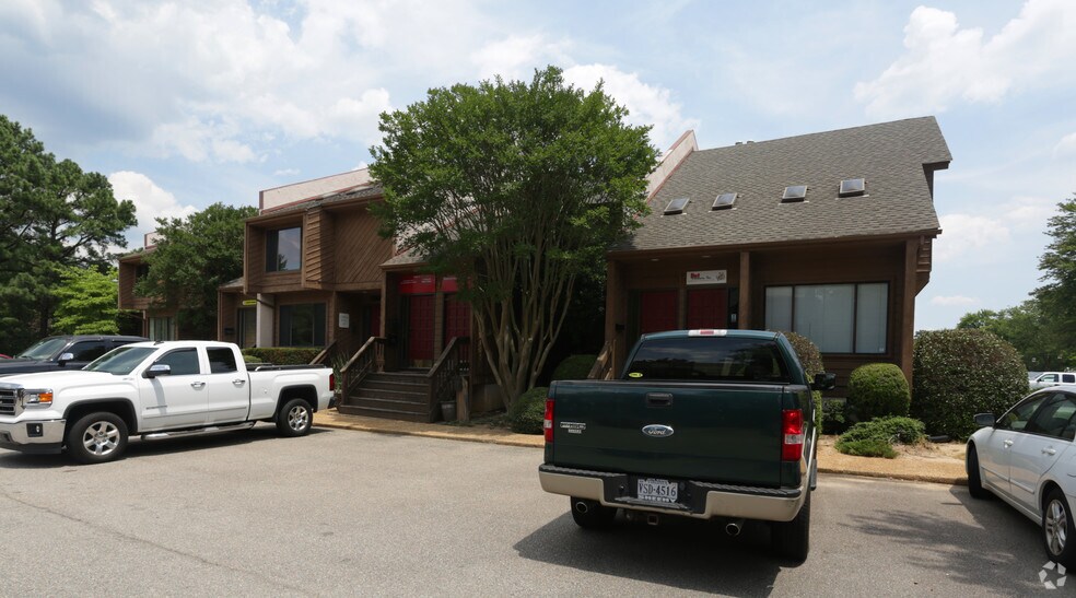 More Photos Of 400 Southlake Blvd, Richmond Office For Lease