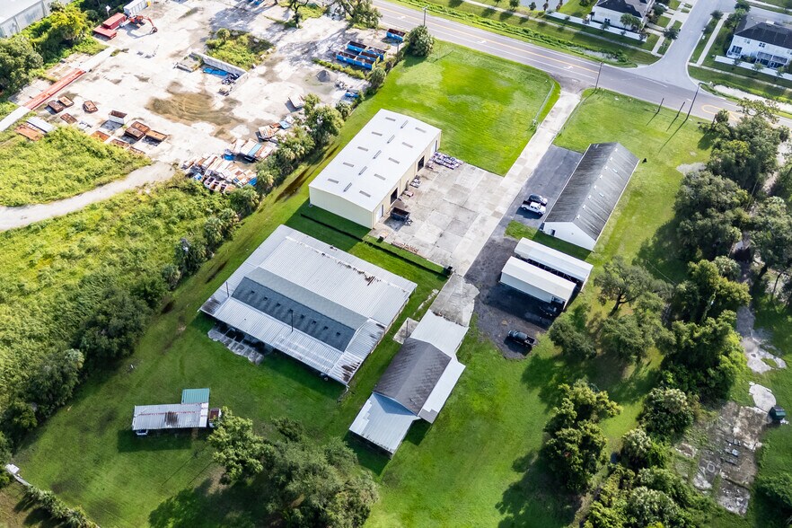 More Photos Of 6901 S 78th St, Riverview Warehouse For Lease