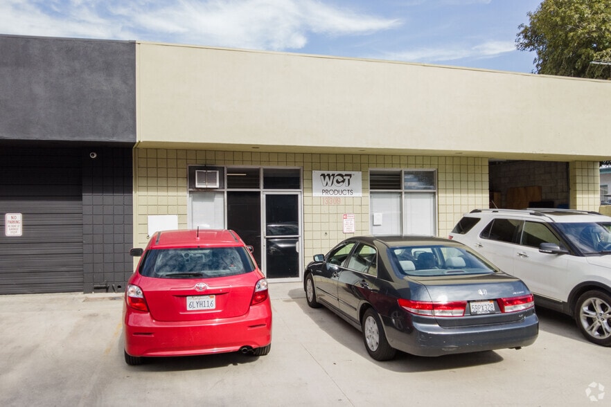 More Photos Of 13309-13313 Beach Ave, Marina Del Rey Warehouse For Lease