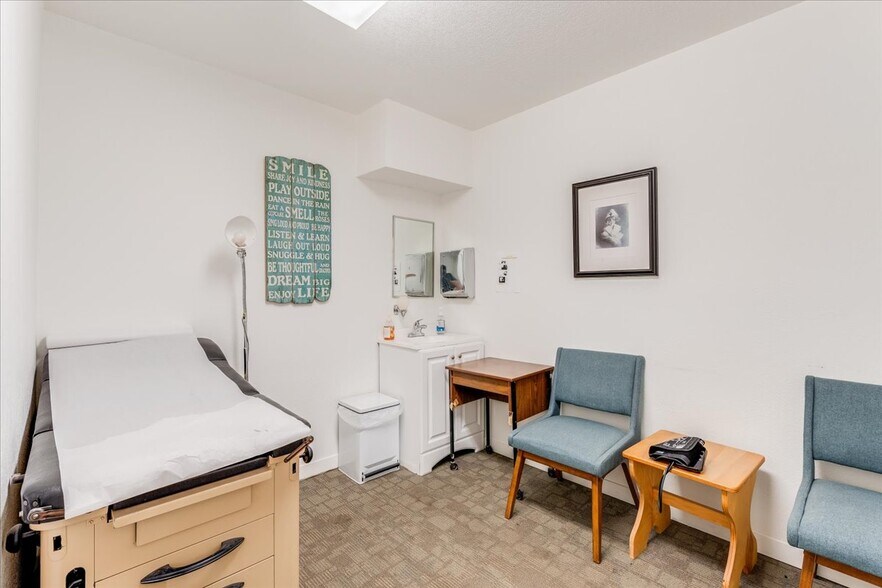 More Photos Of 1250 Peach St, San Luis Obispo Medical For Sale