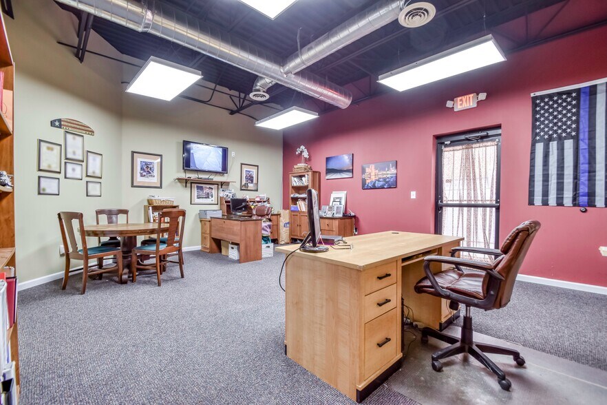 More Photos Of 1366 E 346th St, Eastlake Restaurant For Sale