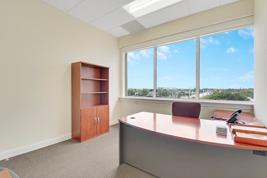 More Photos Of 6751 N Federal Hwy, Boca Raton Office For Sale