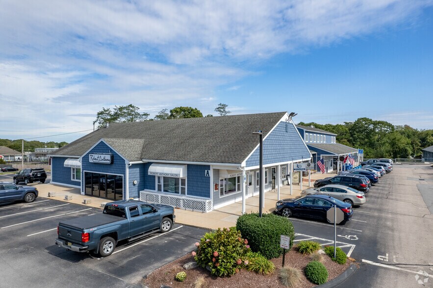More Photos Of 140 Point Judith Rd, Narragansett Storefront Retail Office For Sale
