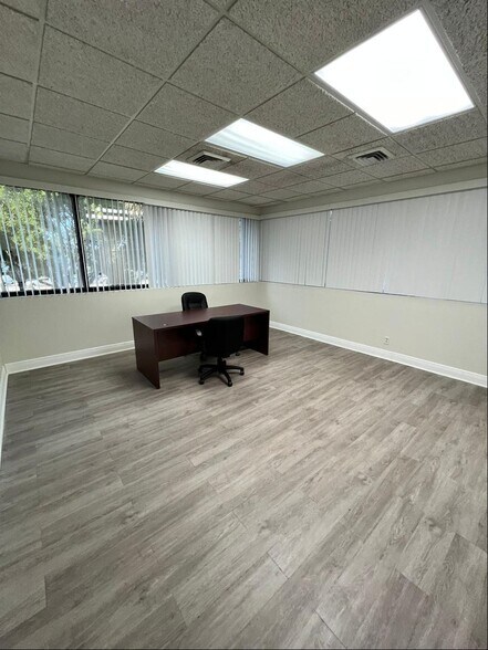 More Photos Of 2950 W Cypress Creek Rd, Fort Lauderdale Medical For Lease