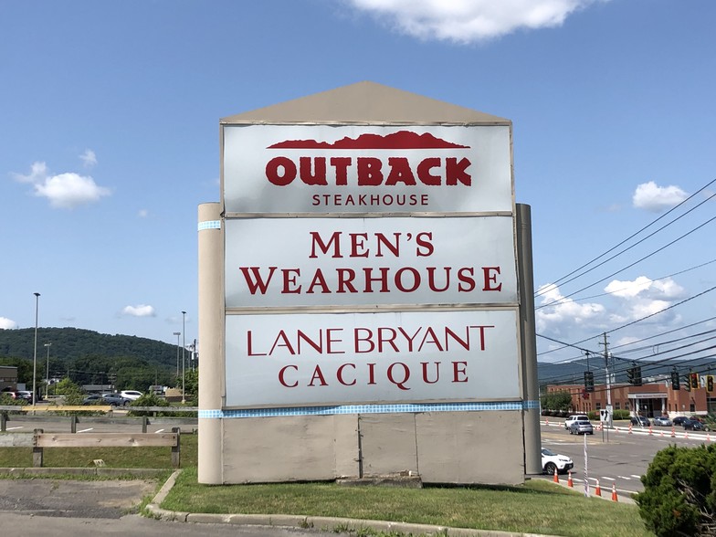 More Photos Of 3112-3128 Vestal Pky E, Vestal Township Unknown For Lease