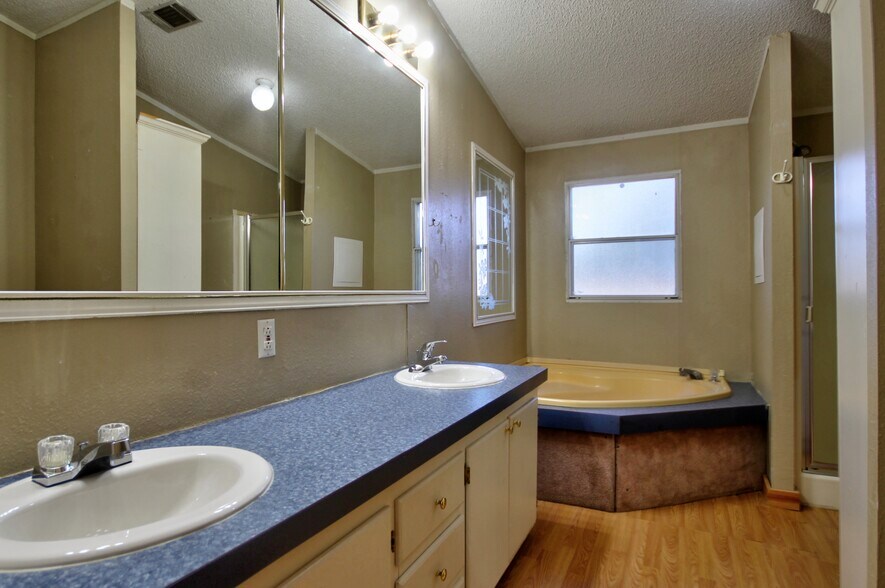 More Photos Of 1504 RR 261, Buchanan Dam Trailer Camper Park For Sale