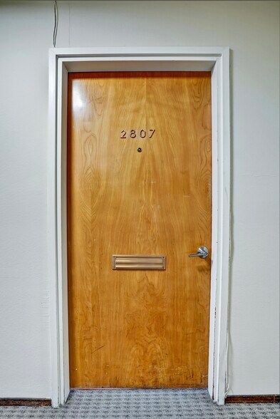 More Photos Of 2811 Castro Valley Blvd, Castro Valley Office Residential For Sale