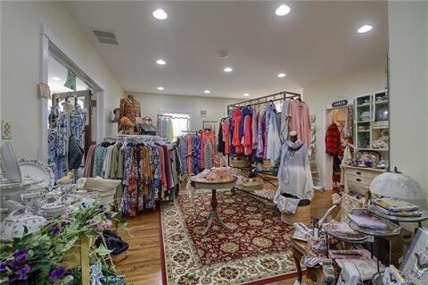 More Photos Of 256 S Water St, Marine City Storefront Retail Residential For Lease