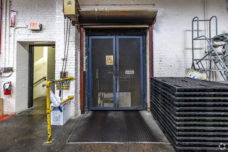 More Photos Of 110 Lincoln St, Johnson Creek Manufacturing For Sale