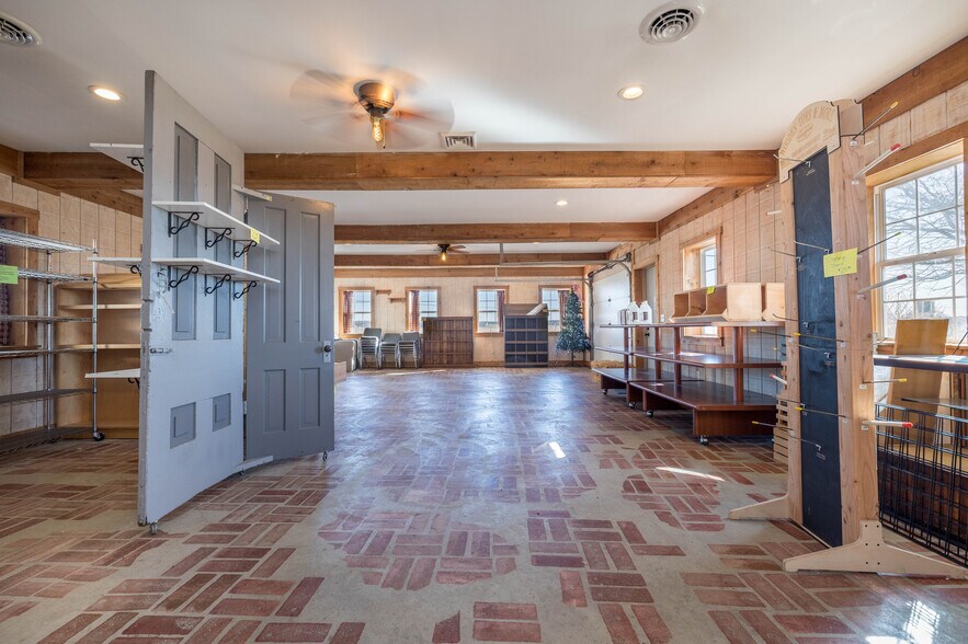 More Photos Of 8724 US Highway 68 N, West Liberty General Retail For Sale