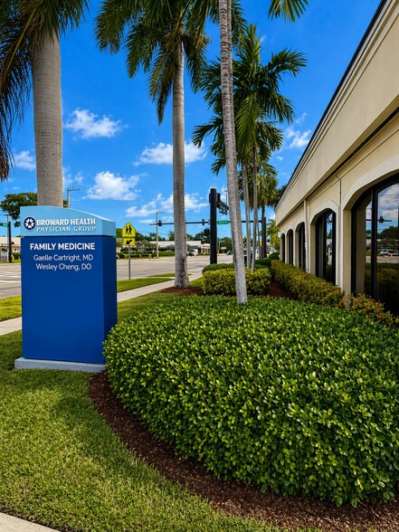 More Photos Of 3896 N Federal Hwy, Lighthouse Point Medical For Lease