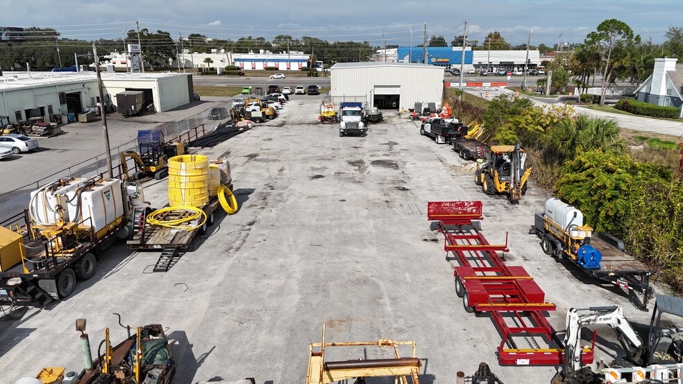 More Photos Of 5100 Ulmerton Rd, Clearwater Warehouse For Lease