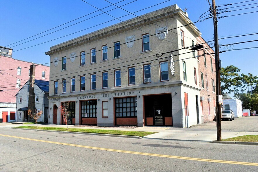 More Photos Of 74 Carroll St, Binghamton Apartments For Sale
