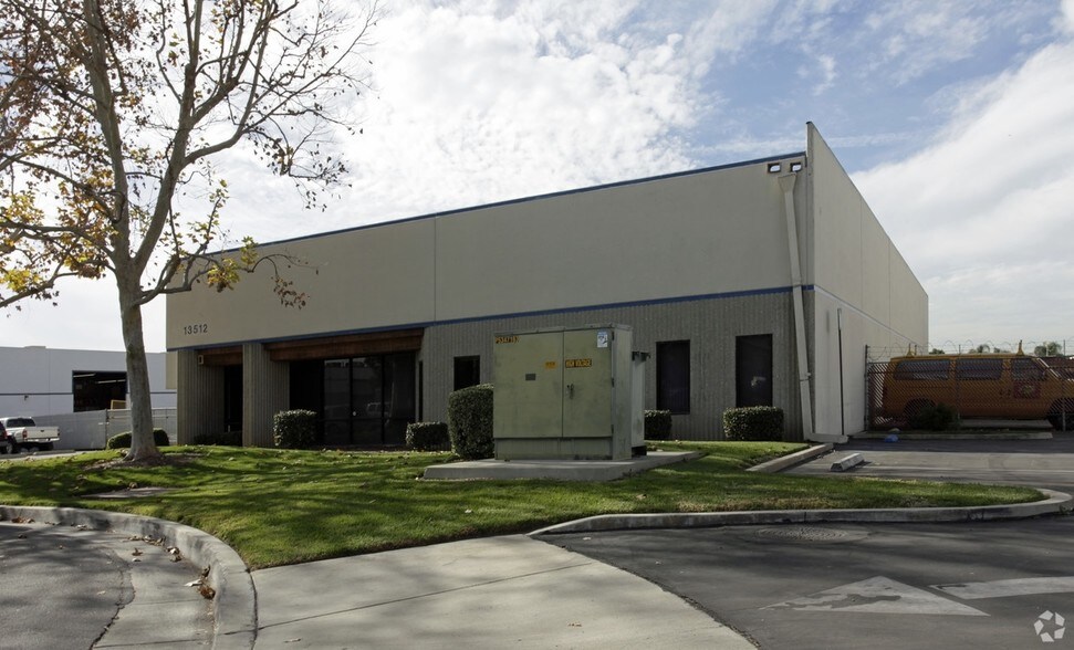 More Photos Of 14122 Central Ave, Chino Warehouse For Lease